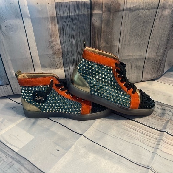 🔥 CHRISTIAN LOUBOUTIN MID-TOP STUDDED SNEAKERS – CERTIFIED AUTHENTIC 🔥 - Picture 4 of 9